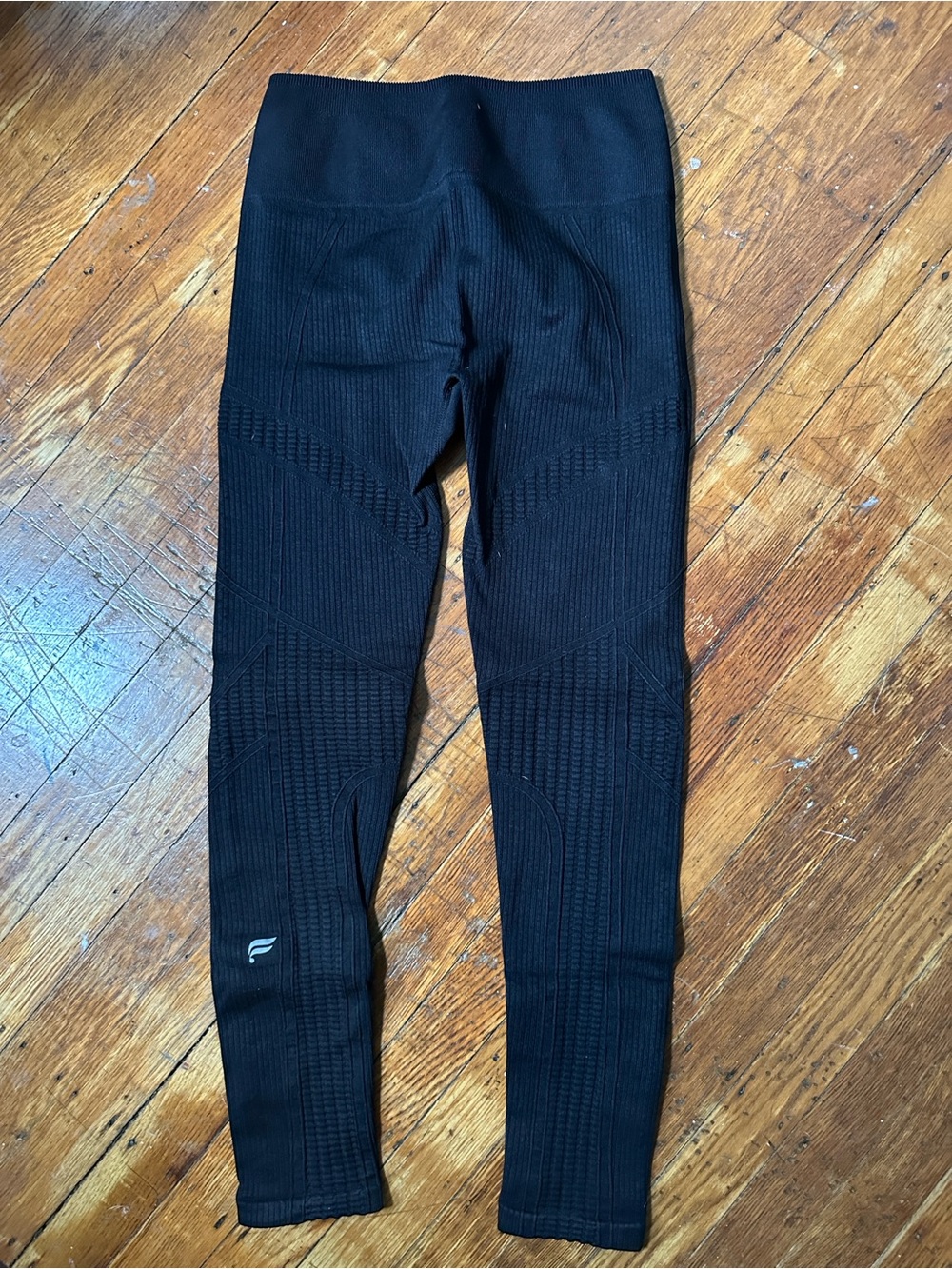 Fabletics Black Ribbed High-Waist Compression Leggings - Picture 4 of 6